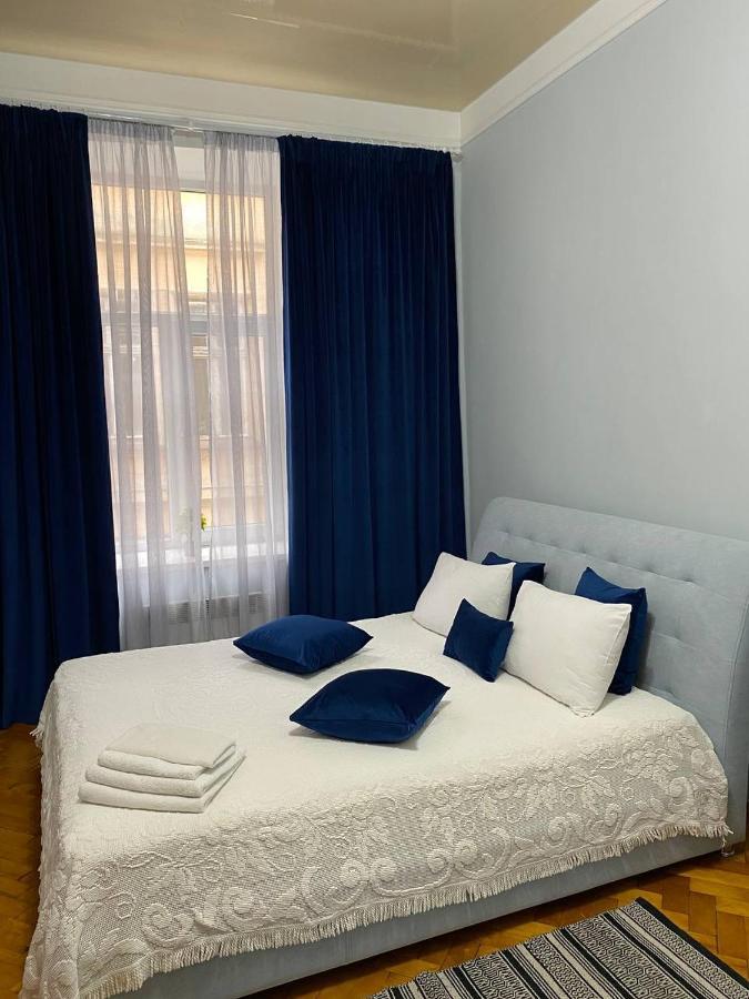 Centr Opera House 2 Rooms Leopoli Esterno foto