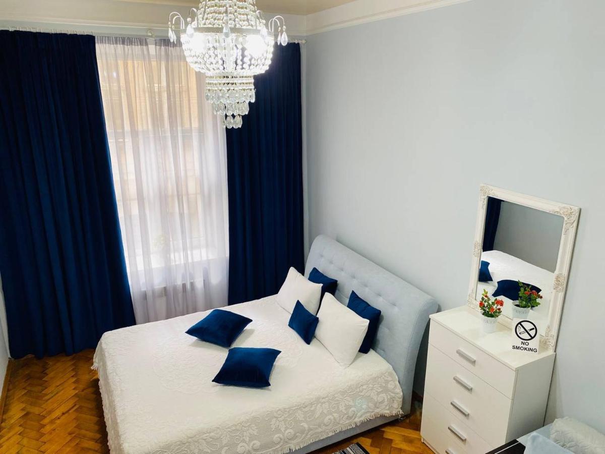 Centr Opera House 2 Rooms Leopoli Esterno foto